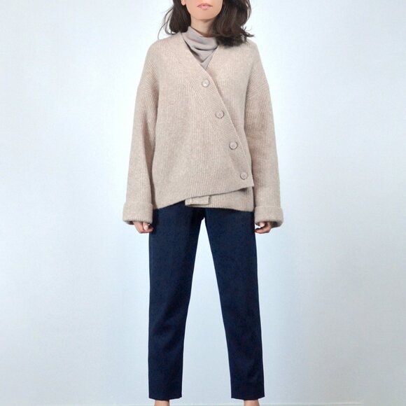 & Other Stories Relaxed Asymmetric Knit Cardigan, Button Up Front, sz S - Picture 3 of 14